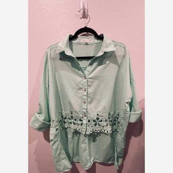 LOVE & LOVE Green Lace Shirt - Picture 1 of 4